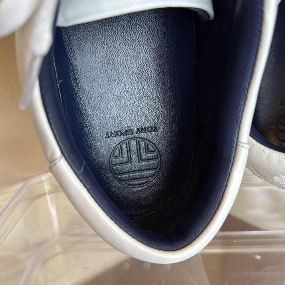 Tory Burch Women’s Ruffle Leather Sneaker, White and Navy, size 10 - Picture 9 of 13